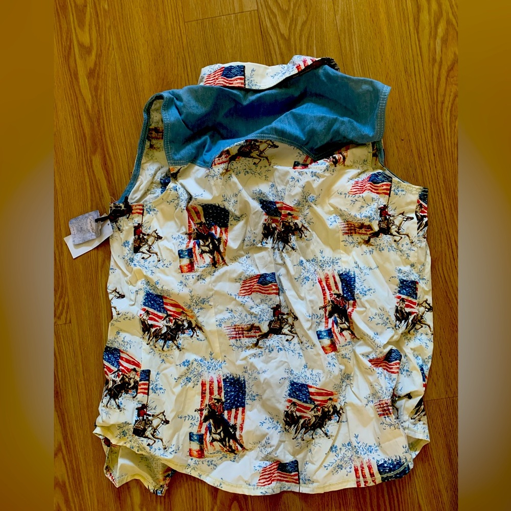 USA blouse - button down- never worn a great shirt from tractor supply